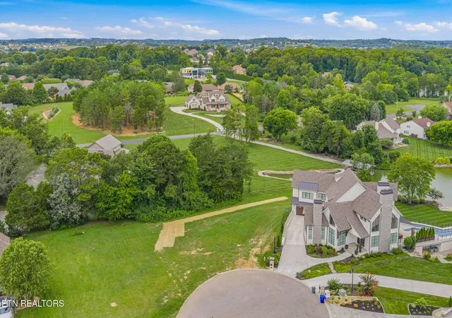 Photo 4 of Sale Pending at 1607 Yachtsman Way, Knoxville, TN 37922 | MLS# 1120965 | Listing updated on 2026-09-18
