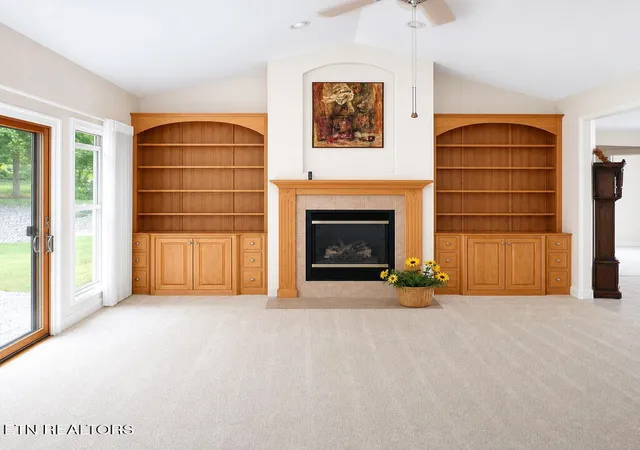 image of 25 Oakcrest Cir, Crossville, TN 38558 | MLS# 1349404