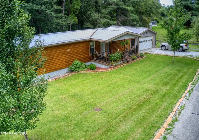 2nd image of 810 Mitchell Ln, Jamestown, TN 38556 | MLS# 1322449