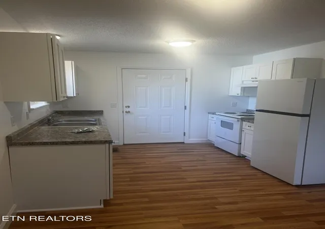 3rd image of 669 Mrytle Ave, Crossville, TN 38555 | MLS# 1290628