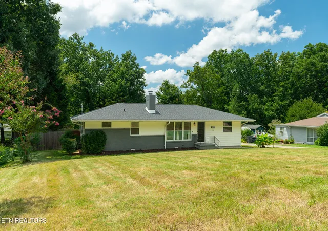 Photo 1 of Single family home for sale at 5705 Wassman Rd, Knoxville, TN 37912 | MLS# 1350981 | Listing updated on 2026-08-29