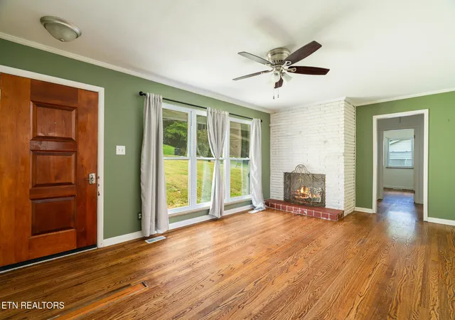 Photo 3 of Single family home for sale at 5705 Wassman Rd, Knoxville, TN 37912 | MLS# 1350981 | Listing updated on 2026-08-29