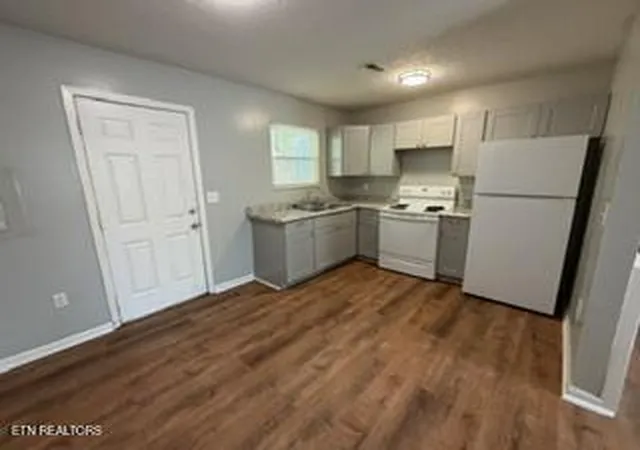 Photo 3 of Sale Pending at 721 W Casey Dr, Sevierville, TN 37862 | MLS# 1308335 | Listing updated on 2026-08-27