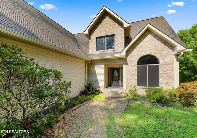 Photo 1 of Single family home for sale at 1420 Lakeview Dr, Sharps Chapel, TN 37866 | MLS# 1324107 | Listing updated on 2026-08-01