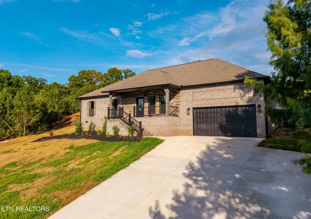 5th image of 2440 Whisper Creek Dr, Friendsville, TN 37737 | MLS# 1327597