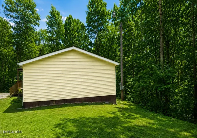3rd image of 135 Harold Brooks Ln, Oneida, TN 37841 | MLS# 1327426