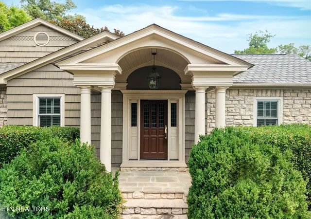 3rd image of 3511 Iskagna Dr, Knoxville, TN 37919 | MLS# 1331894