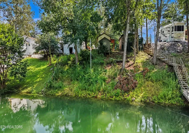 Photo 3 of Single family home for sale at 1226 Fishermans Way, Sevierville, TN 37876 | MLS# 1330740 | Listing updated on 2026-09-07
