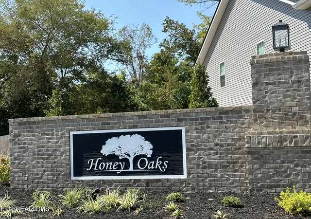 Photo 3 of Single family home for sale at 7822 Tree Line Ln, Corryton, TN 37721 | MLS# 1330952 | Listing updated on 2026-09-06