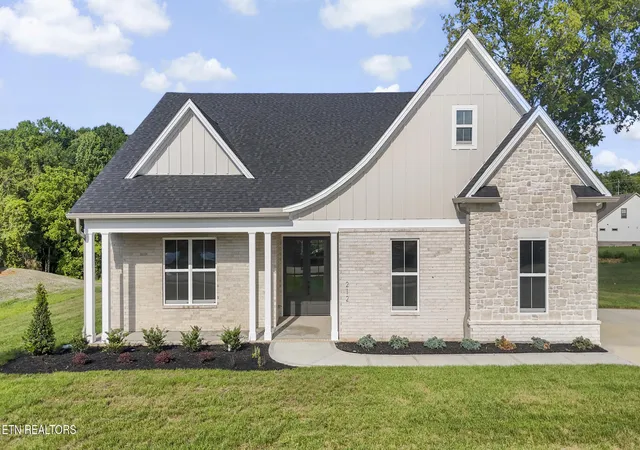 1st image of 212 Poppy Pl, Lenoir City, TN 37772 | MLS# 1331958