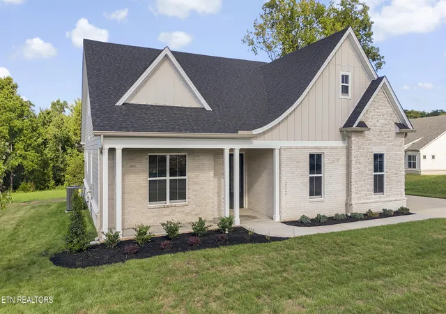 2nd image of 212 Poppy Pl, Lenoir City, TN 37772 | MLS# 1331958