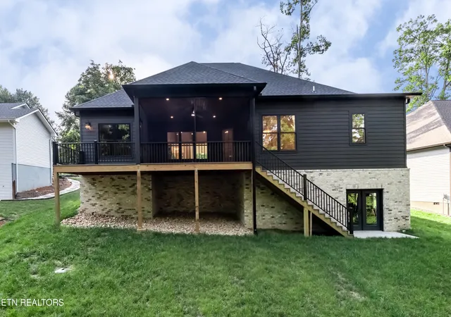 Photo 50 of Sale Pending at 207 Ottawa Pl, Loudon, TN 37774 | MLS# 1333541 | Listing updated on 2026-10-06