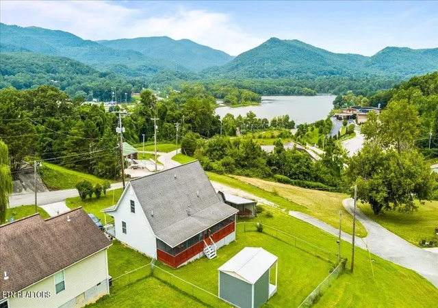 51st image of 219 Patty Hill Rd, Caryville, TN 37714 | MLS# 1349573