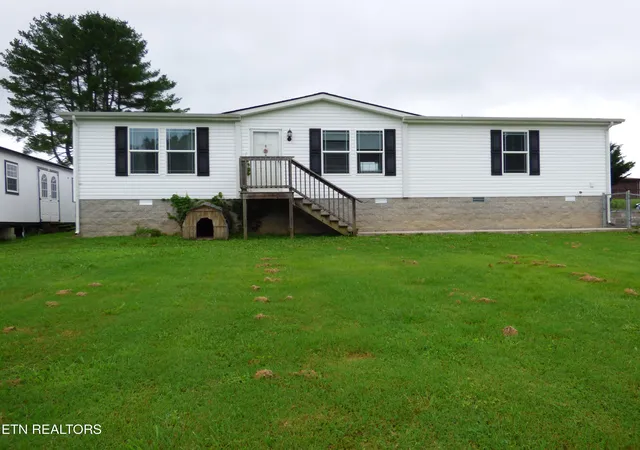 Photo 1 of Sale Pending at 817 Hillendale Rd, Crossville, TN 38572 | MLS# 1334454 | Listing updated on 2026-08-04