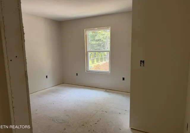 12th image of 922 Kemah Ln, Crossville, TN 38572 | MLS# 1335850