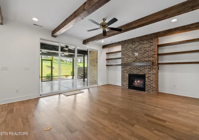 Photo 4 of Single family home for sale at 12633 Red Poppy Dr, Farragut, TN 37934 | MLS# 1336340 | Listing updated on 2026-10-11