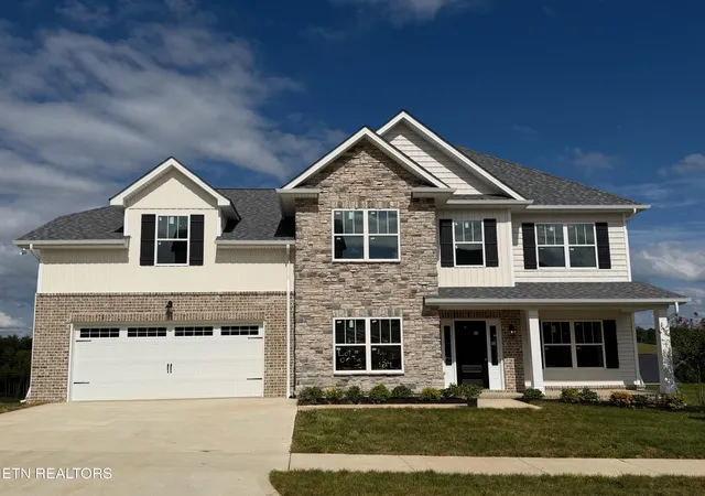 Photo 3 of Sale Pending at 124 Birchberry St #90B, Oak Ridge, TN 37830 | MLS# 1337983 | Listing updated on 2026-08-28