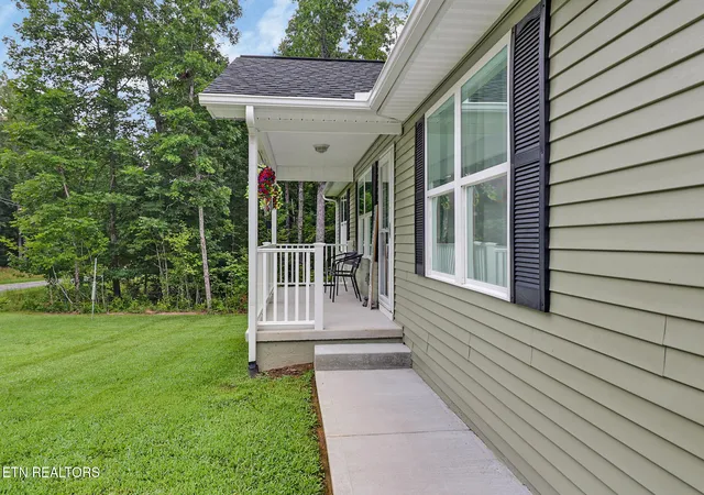 4th image of 204 Nehasane Ln, Crossville, TN 38572 | MLS# 1337133