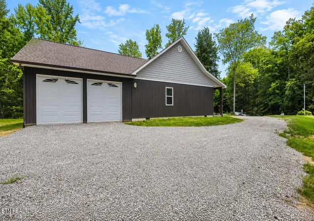 4th image of 186 Short Leaf Ln, Oneida, TN 37841 | MLS# 1337863