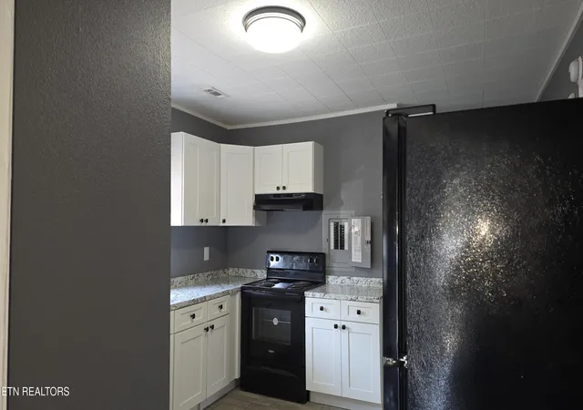 3rd image of 119 E 6Th St, Rocky Top, TN 37769 | MLS# 1352507
