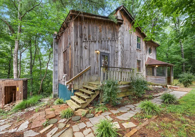3rd image of 8742 Majors Rd, Knoxville, TN 37938 | MLS# 1352403
