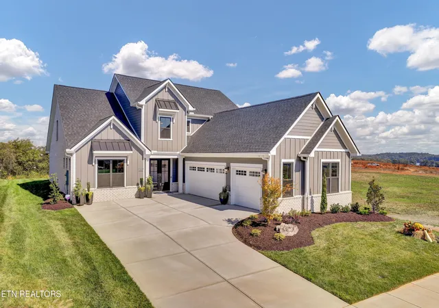 Photo 2 of Sale Pending at 12747 Iron Plow Dr, Farragut, TN 37934 | MLS# 1338566 | Listing updated on 2026-07-16
