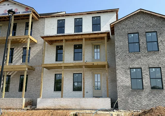 Photo 3 of Single family home for sale at 11241 Neptune Dr Lot 8, Farragut, TN 37934 | MLS# 1338646 | Listing updated on 2026-09-18