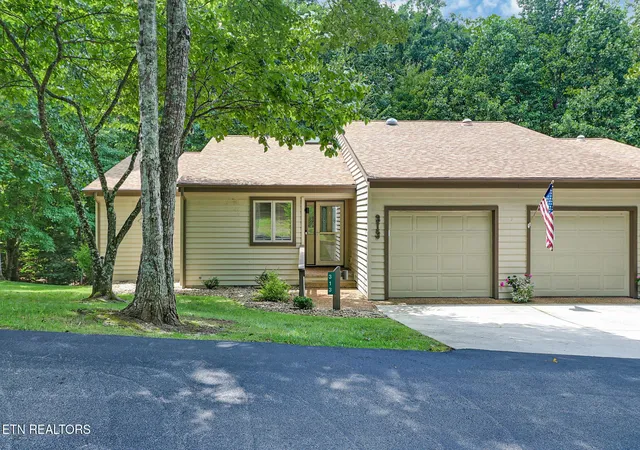 1st image of 313 Lake Catherine Cir, Crossville, TN 38558 | MLS# 1339514