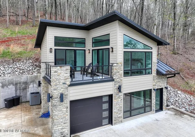 2nd image of 318 Carp Ln, La Follette, TN 37766 | MLS# 1349619