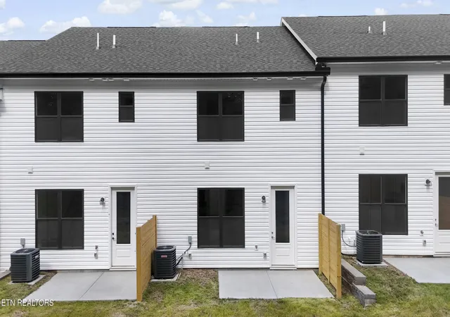 2nd image of 8811 Chapman Trace Wy, Knoxville, TN 37920 | MLS# 1340362
