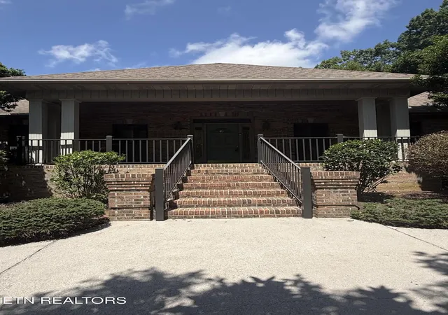 2nd image of 1817 Peppertree Dr, Alcoa, TN 37701 | MLS# 1346439