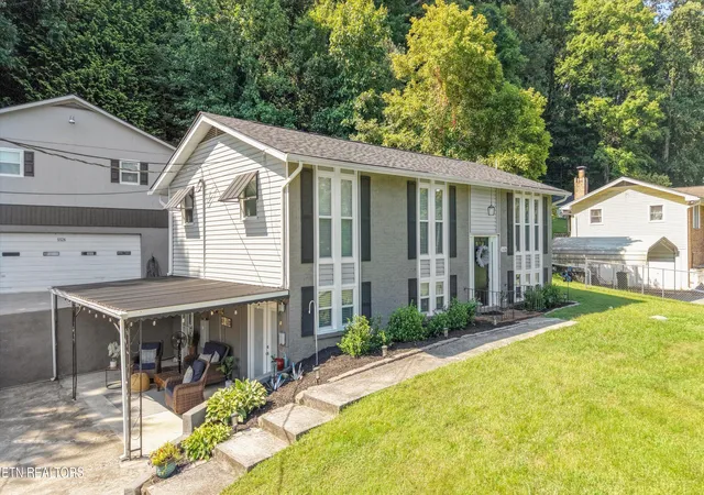 2nd image of 5524 Carter Rd, Knoxville, TN 37918 | MLS# 1341768