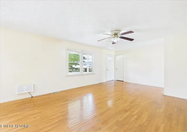 5th image of 118 Brittain Dr, Harrogate, TN 37752 | MLS# 1341620