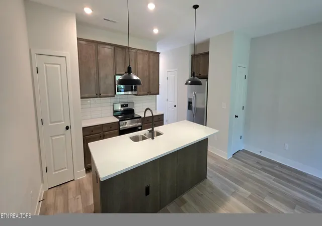 Photo 3 of Sale Pending at 8934 Keenberg Ln, Knoxville, TN 37931 | MLS# 1342102 | Listing updated on 2026-09-15