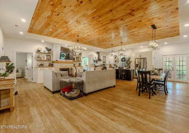 Photo 4 of Single family home for sale at 114 Eldon Justice Rd, Oliver Springs, TN 37840 | MLS# 1347594 | Listing updated on 2026-09-30