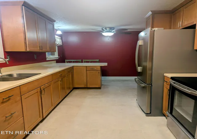 Photo 4 of Single family home for sale at 416 Georgia Ave, Pineville, KY 40977 | MLS# 1343969 | Listing updated on 2026-10-07