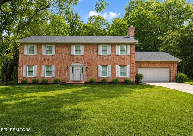 1st image of 109 Crestview Ln, Oak Ridge, TN 37830 | MLS# 1350523
