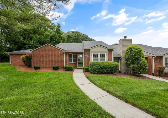 32nd image of 5035 Griffins Gate Ln, Knoxville, TN 37912 | MLS# 1350531
