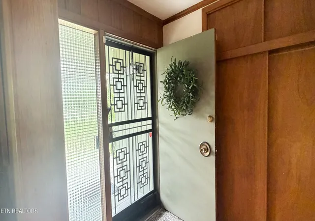 Photo 2 of Single family home for sale at 7501 Sheffield Dr, Knoxville, TN 37909 | MLS# 1344440 | Listing updated on 2026-08-05