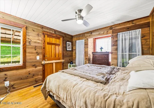 Photo 3 of Single family home for sale at 696 Young Rd, La Follette, TN 37766 | MLS# 1351440 | Listing updated on 2026-08-11