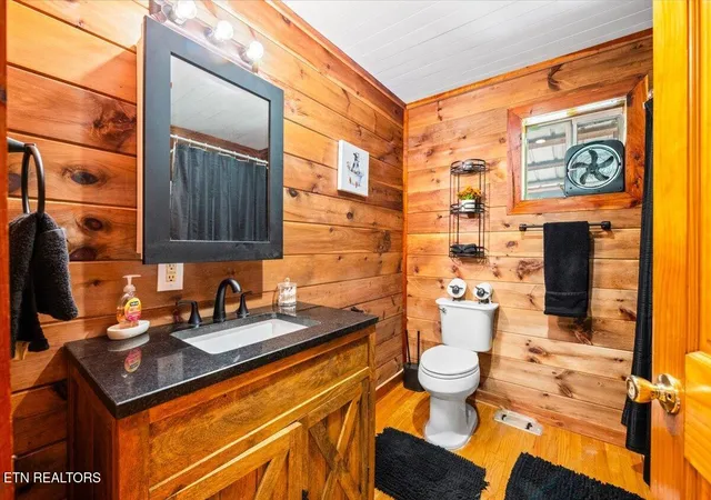 Photo 4 of Single family home for sale at 696 Young Rd, La Follette, TN 37766 | MLS# 1351440 | Listing updated on 2026-08-11