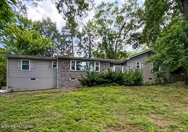 Photo 1 of Single family home for sale at 615 Hemlock Rd, Knoxville, TN 37919 | MLS# 1348082 | Listing updated on 2026-07-29