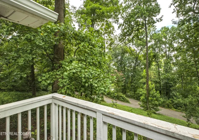 Photo 3 of Single family home for sale at 615 Hemlock Rd, Knoxville, TN 37919 | MLS# 1348082 | Listing updated on 2026-07-29