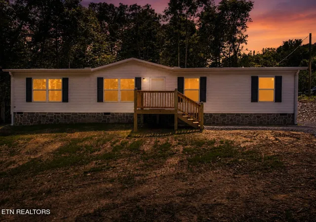 1st image of 135 Pinecrest Dr, Loudon, TN 37774 | MLS# 1345110