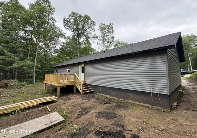 Photo 2 of Single family home for sale at 900 Paola Dr, Crossville, TN 38572 | MLS# 1344833 | Listing updated on 2026-08-10