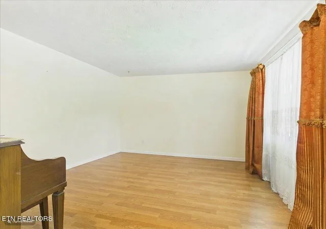 4th image of 129 Jefferson St, Harrogate, TN 37752 | MLS# 1344758