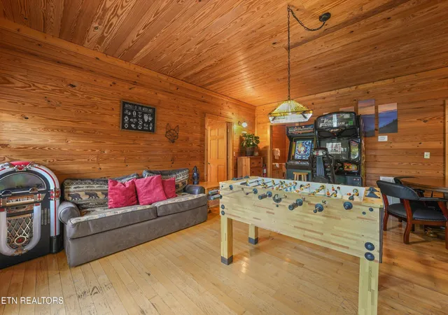 Photo 3 of Single family home for sale at 1583 Nicoha Blvd, Sevierville, TN 37876 | MLS# 1351818 | Listing updated on 2026-10-02