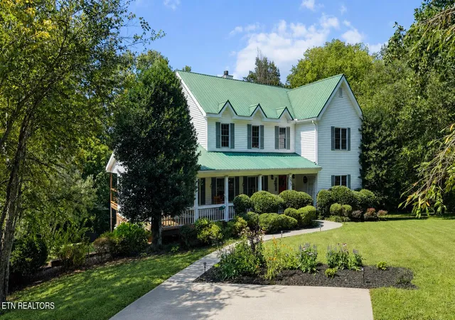Photo 3 of Single family home for sale at 275 Kings Grant Rd, Maryville, TN 37804 | MLS# 1350400 | Listing updated on 2026-09-18