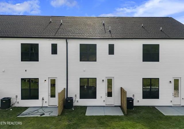 2nd image of 8718 Chapman Trace Wy, Knoxville, TN 37920 | MLS# 1346374