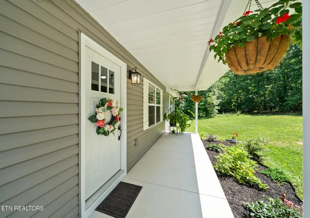 Photo 3 of Sale Pending at 601 Catawba Ln, Crossville, TN 38572 | MLS# 1349745 | Listing updated on 2026-08-20